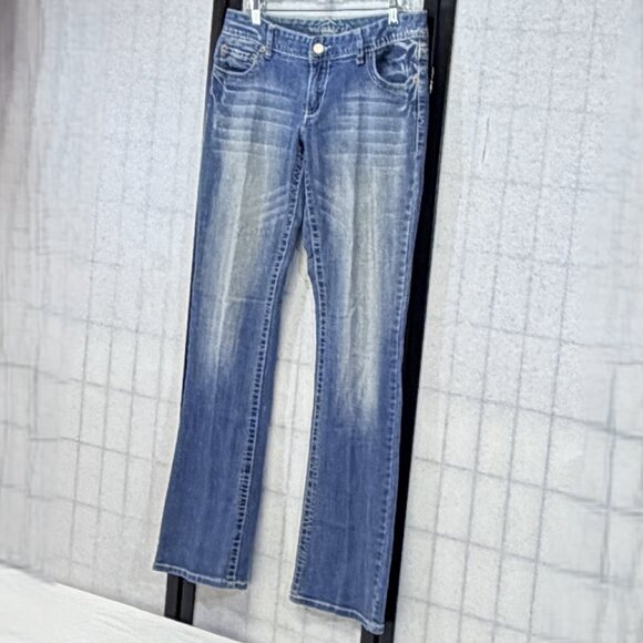 Maurices Low Rise Distressed Faded Flared Denim Jeans Medium Wash 11/12 L Bling - Picture 4 of 11